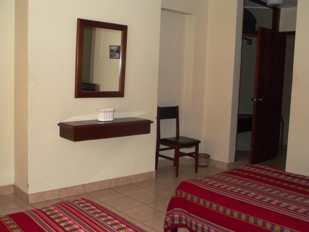 Hostal Gemina Lima Cameră foto