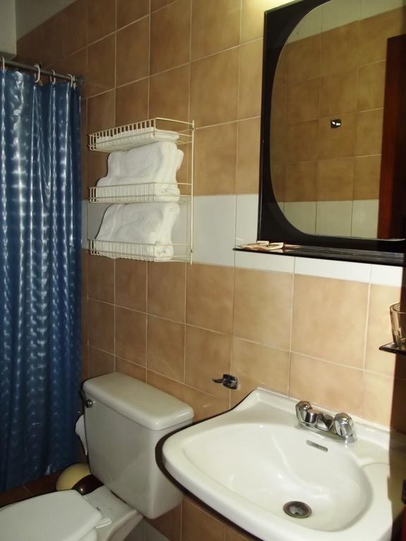 Hostal Gemina Lima Cameră foto