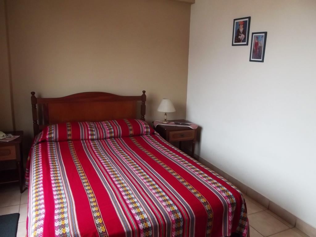 Hostal Gemina Lima Cameră foto