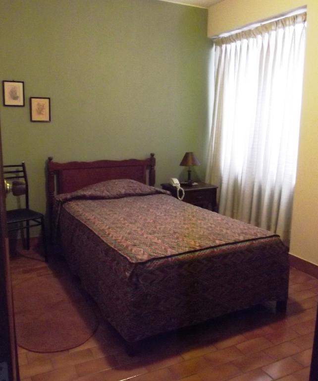 Hostal Gemina Lima Cameră foto
